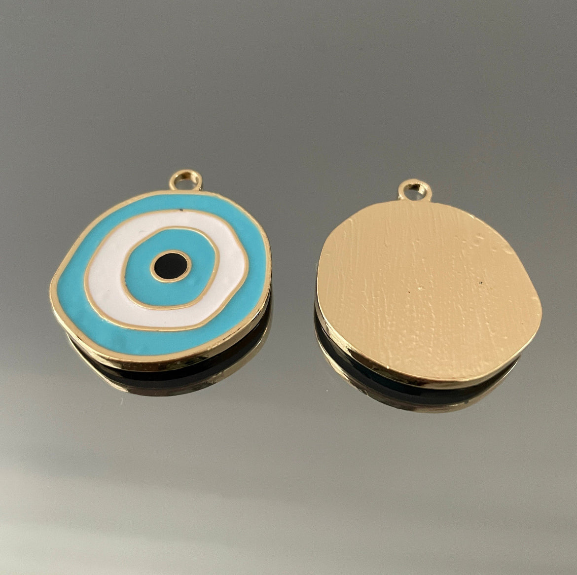 10 X BLUE EVIL EYE ROUND CHARMS