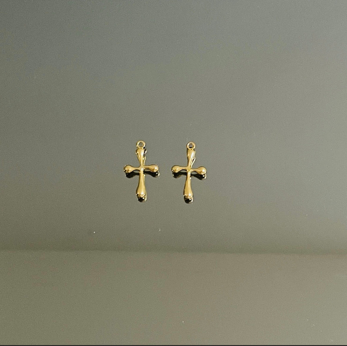 10 X METAL CROSSES