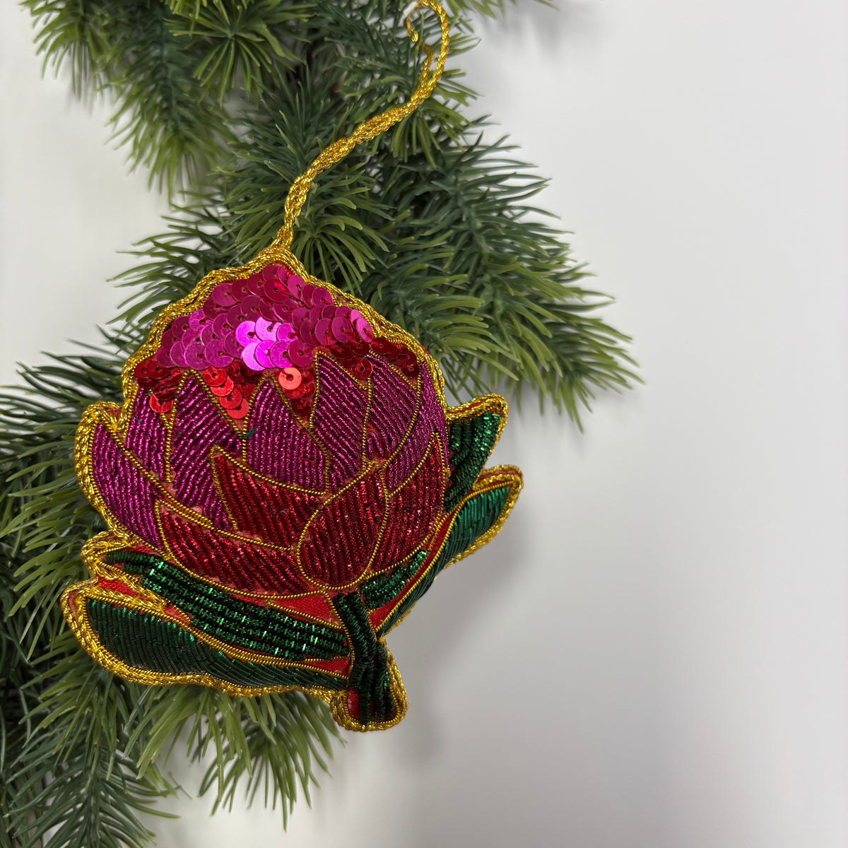WARATAH SEQUIN CHRISTMAS TREE ORNAMENT