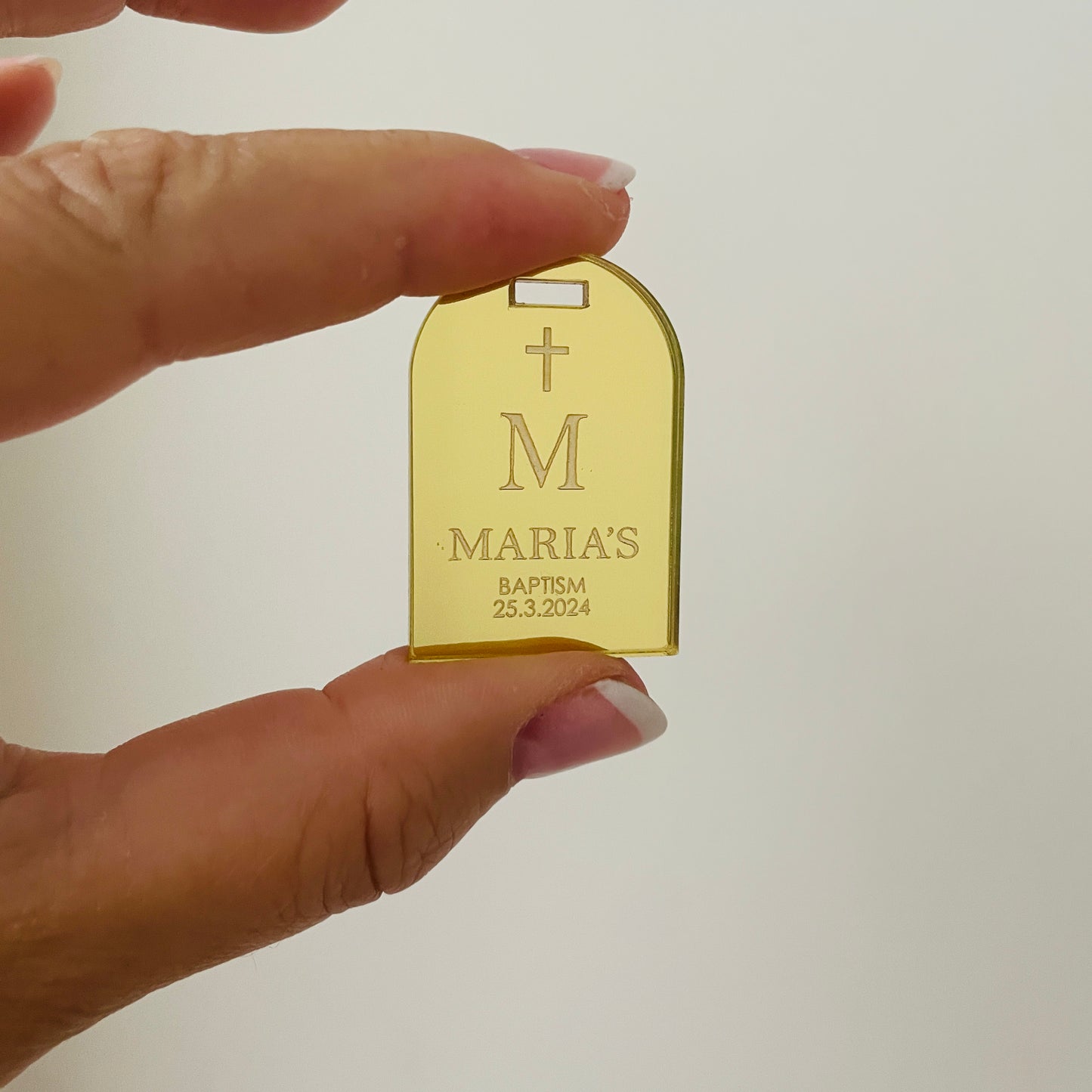 10 PERSONALISED ARCH TAGS