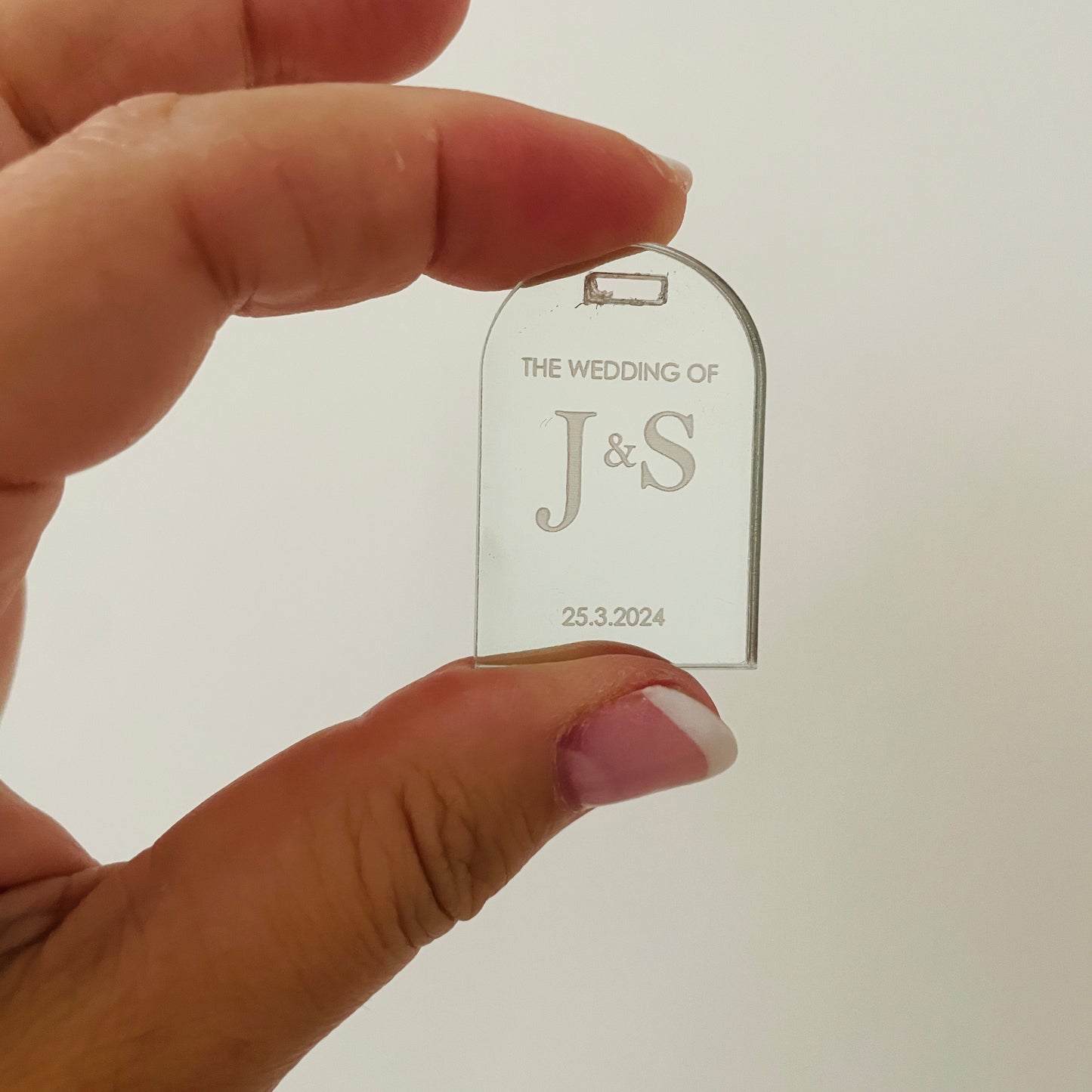 10 PERSONALISED ARCH TAGS