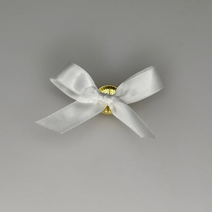 GOLD ROUND CROSS CARM PENDANT