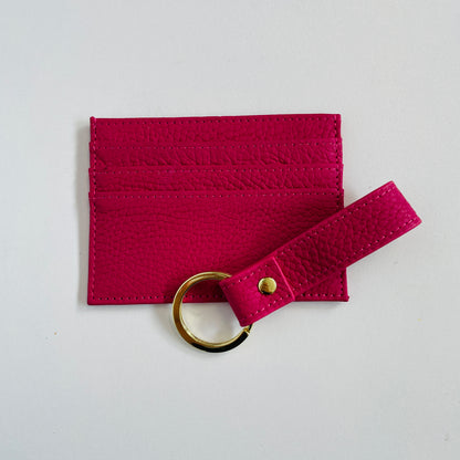 EMBOSSED PEBBLE LEATHER CARD HOLDER & KEY CHAIN SET