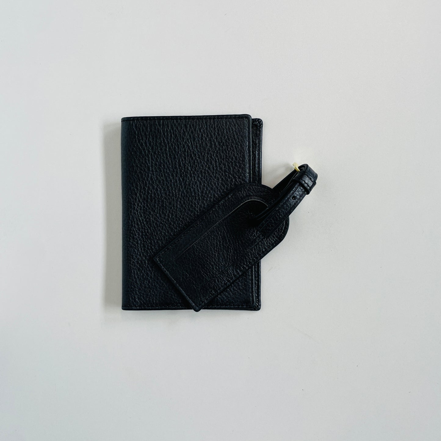 PERSONALISED LEATHER PASSPORT COVER AND LUGGAGE TAG SET BLACK