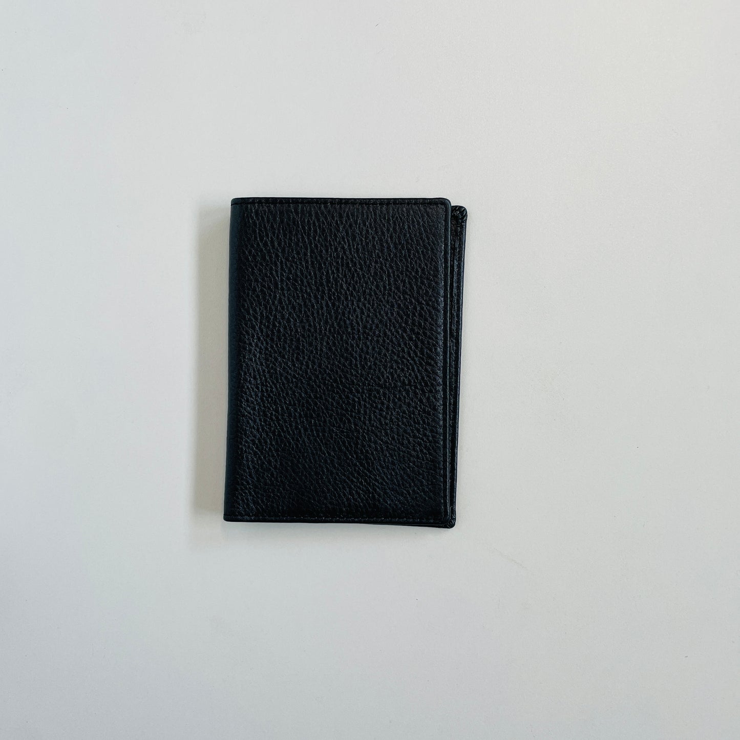 PERSONALISED LEATHER PASSPORT COVER AND LUGGAGE TAG SET BLACK