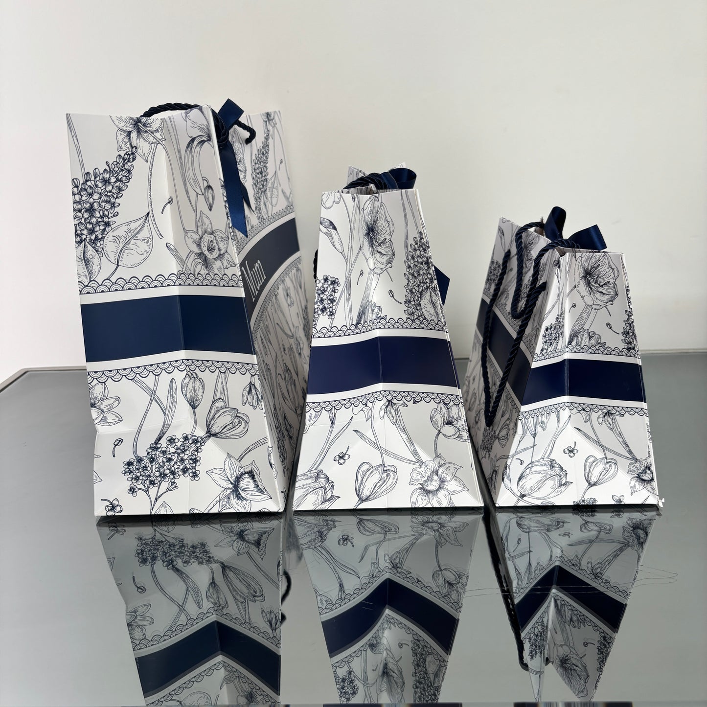 PERSONALISED NAVY & WHITE FLORAL GIFT BAG
