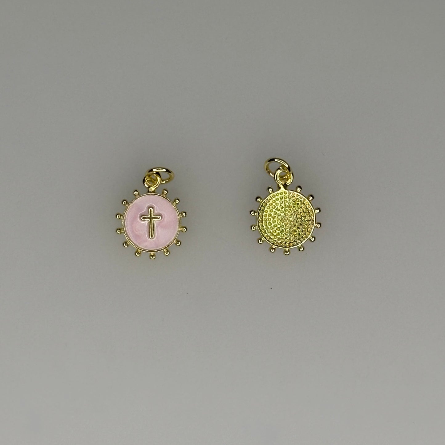 GOLD STUD ROUND CROSS CHARM PENDANT PINK