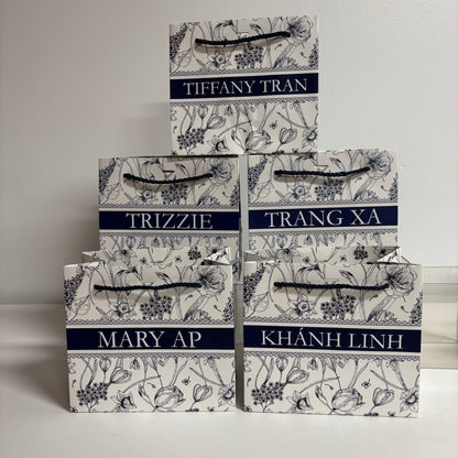 PERSONALISED NAVY & WHITE FLORAL GIFT BAG