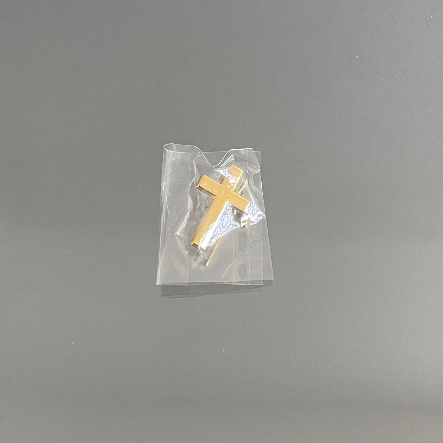 GOLD CROSS WITNESS PIN