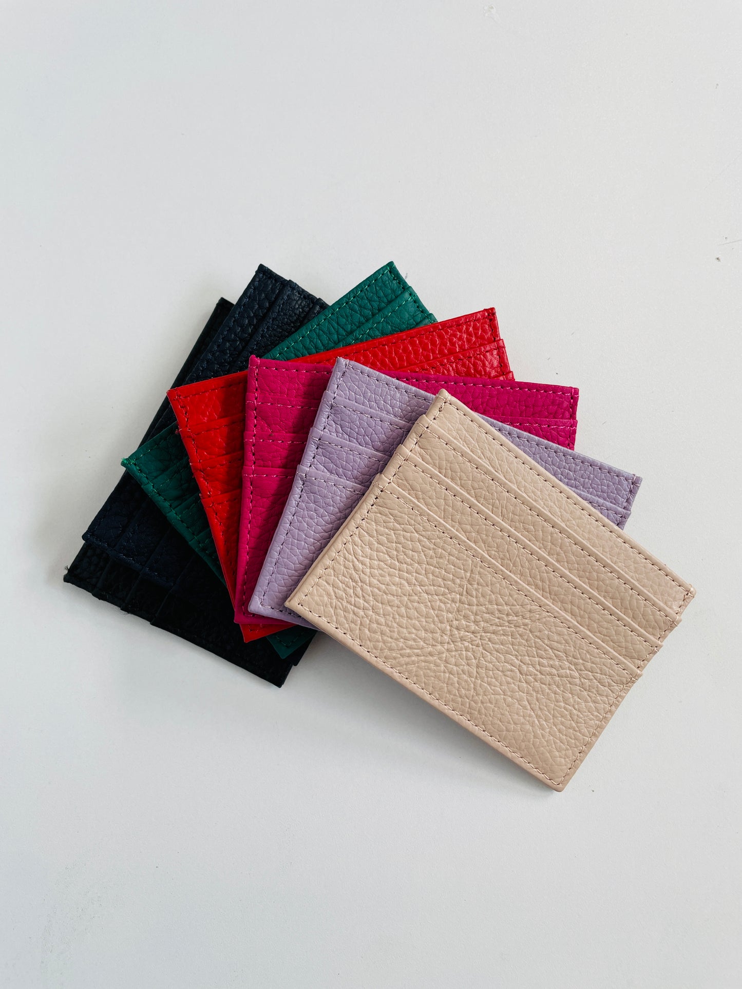 EMBOSSED PEBBLE LEATHER CARD HOLDER & KEY CHAIN SET