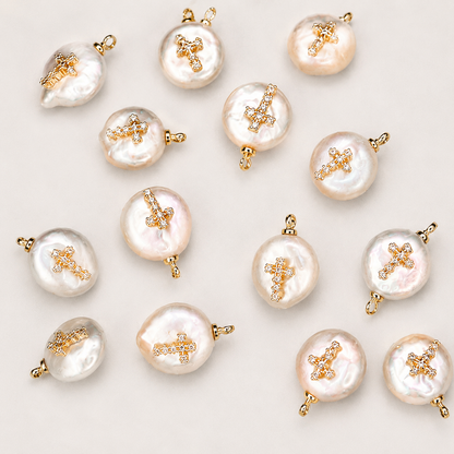 PEARL CHARM WITH GOLD DIAMONTE CROSS