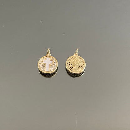 10 X GOLD ROUND MOTHER OF PEARL CROSS CHARMS