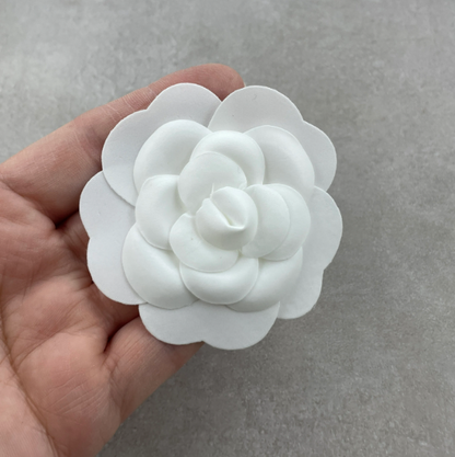 10 X CAMELLIA FLOWERS