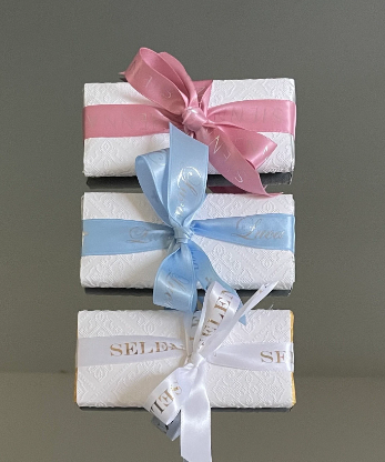 MINI CHOCOLATE BAR WITH PERSONALISED RIBBON FAVOR BOMBONIERE