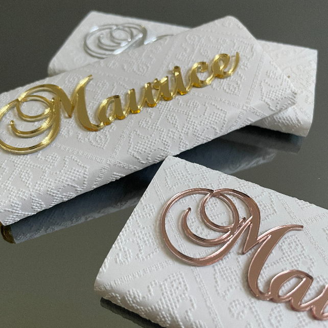 MINI CHOCOLATE BAR FAVOR WITH BAROQUE NAME PLAQUE
