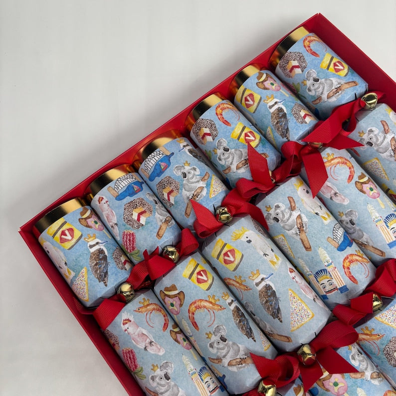 Australian Favourites Christmas crackers in gift box