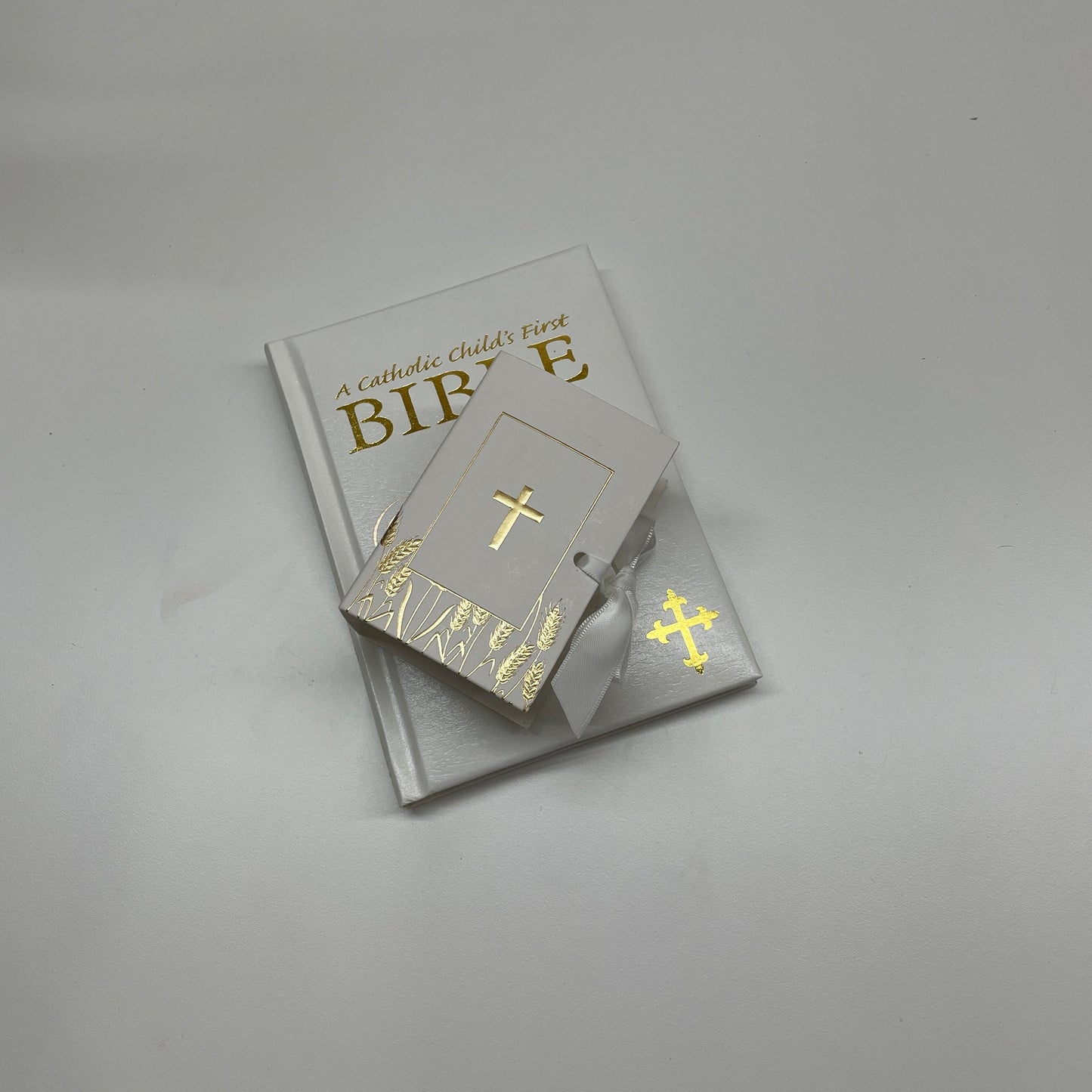 10 X BIBLE BOX WHITE GOLD CROSS