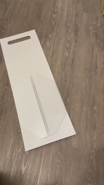 WHITE MAGNETIC CLOSURE WITH LEATHER TOP HANDLE GIFT BOX