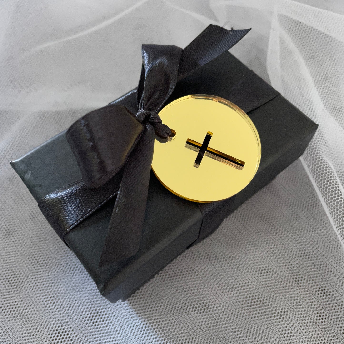 10 X ACRYLIC TAG CROSS CUT OUT