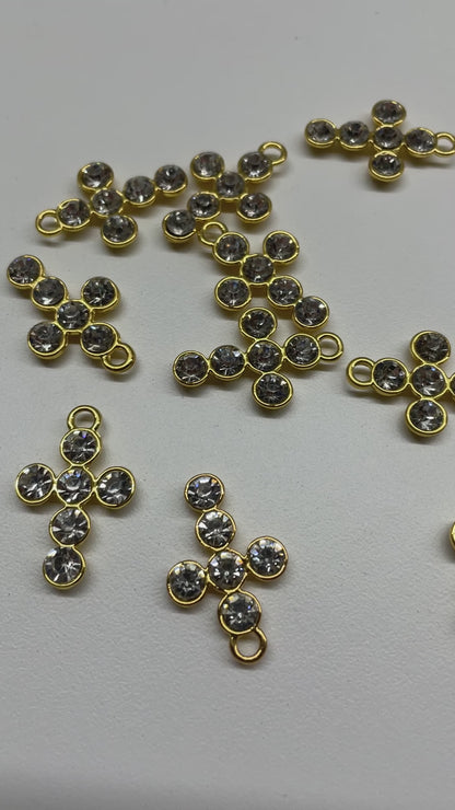 10 X DIAMONTE CROSS LARGE CHARM