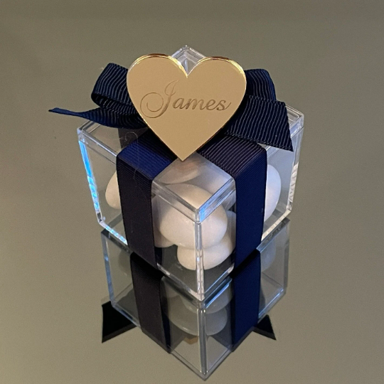 5 x PERSONALISED HEART TAG CLEAR BOX BOMBONIERE