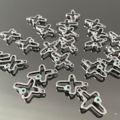 10 X SILVER EVIL EYE CROSS CHARM
