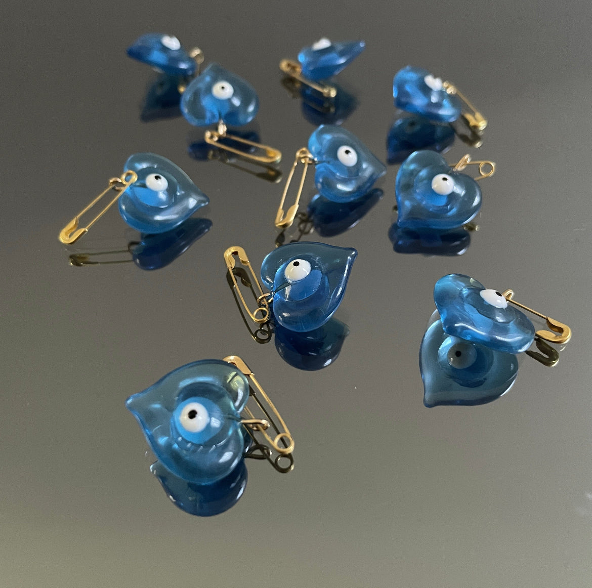 10 X EVIL EYE HEART CHARMS