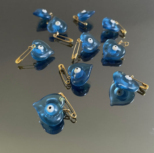 10 X EVIL EYE HEART CHARMS