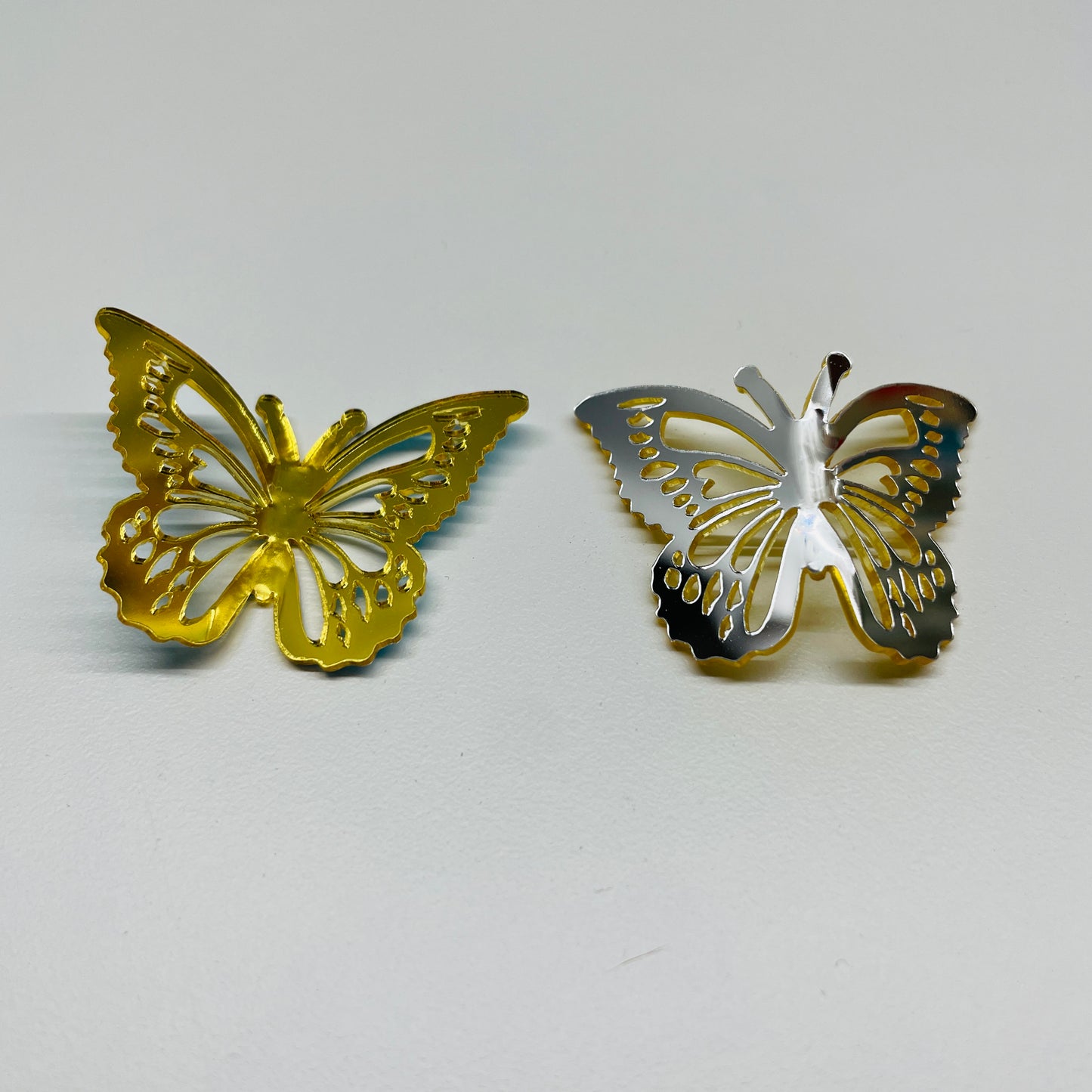 10 X GOLD ACRYLIC BUTTERFLY DECORATIONS