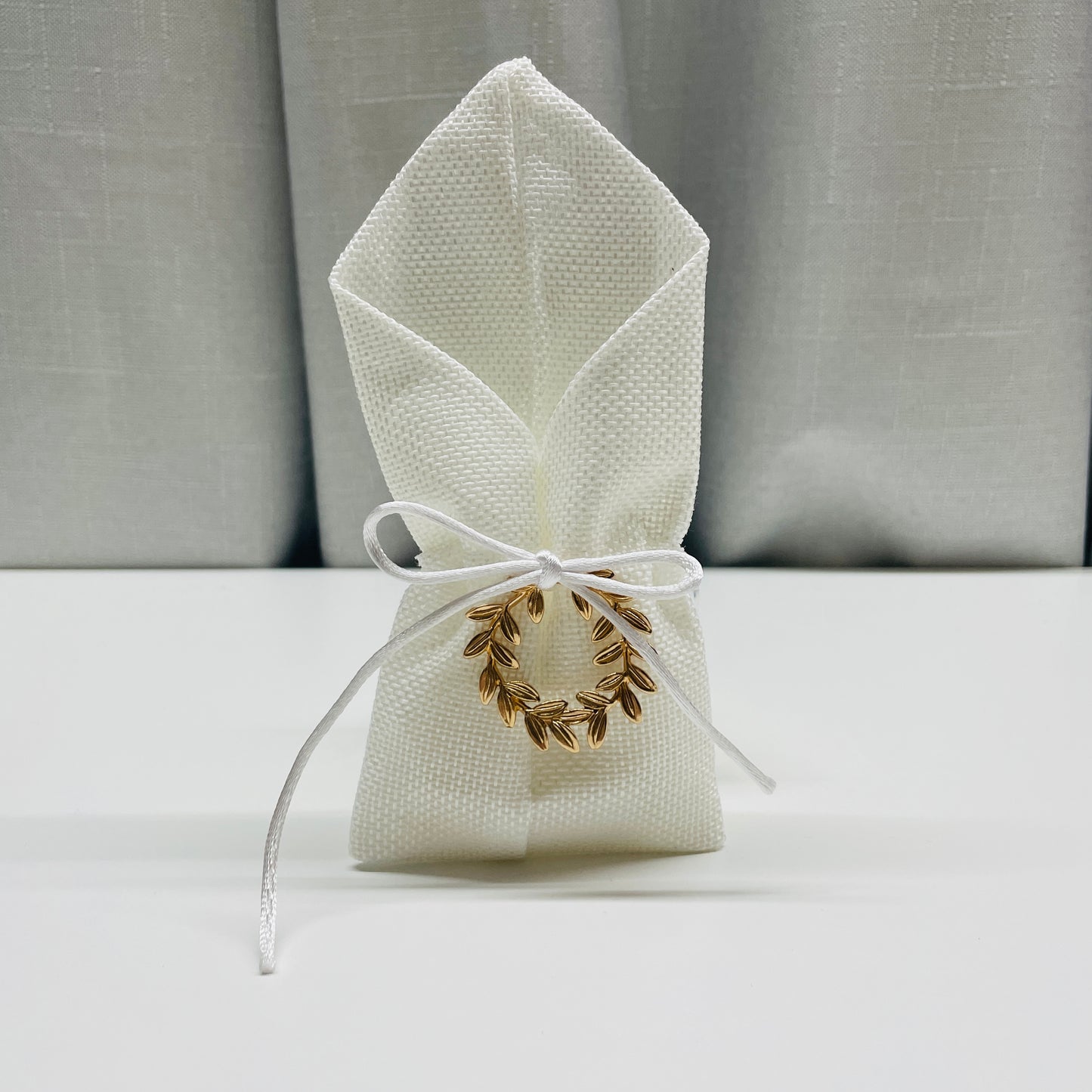 10 X WHITE DRAWSTRING POINT POUCHES
