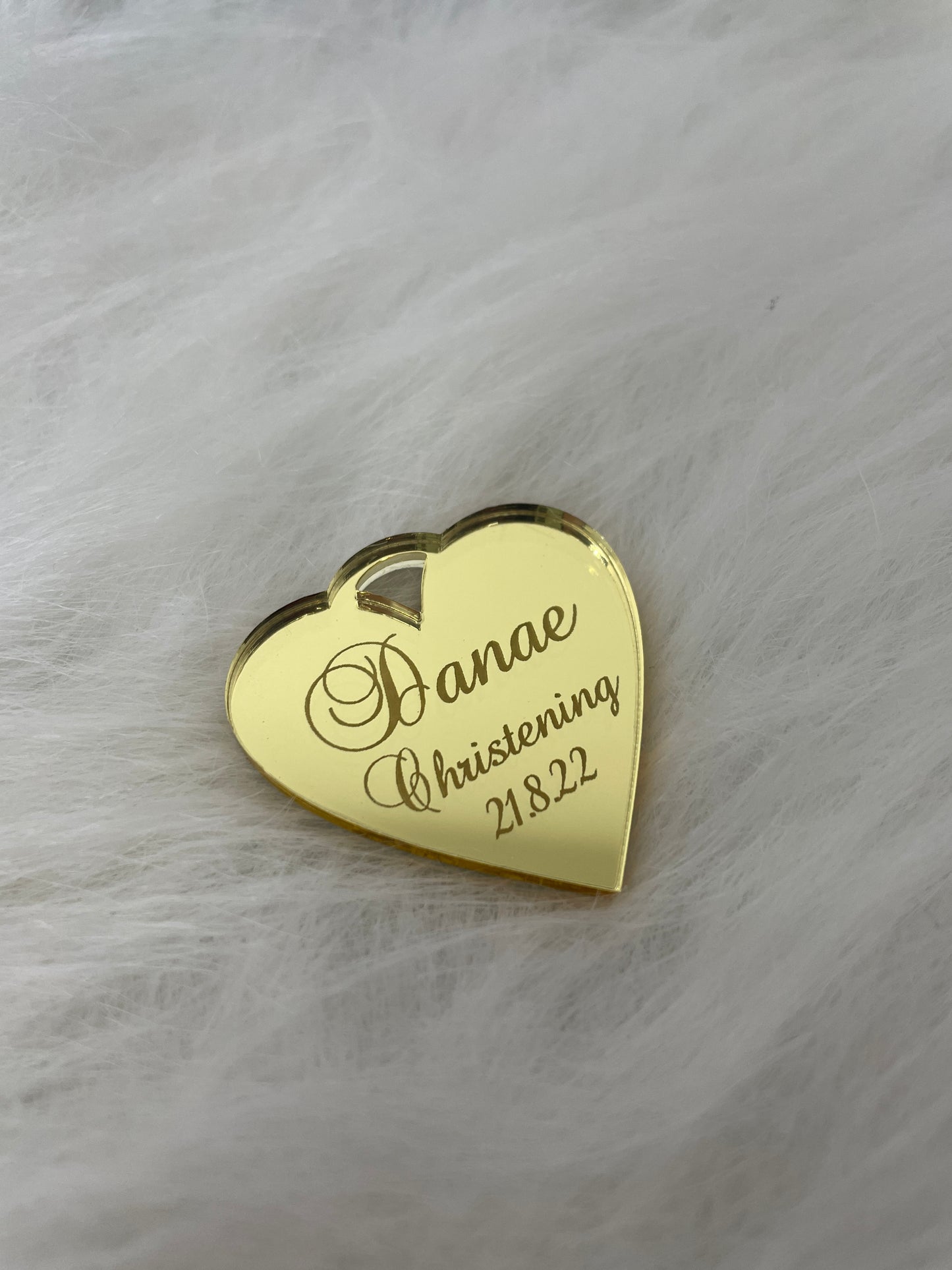 10 X PERSONALISED HEART ACRYLIC NAME TAGS