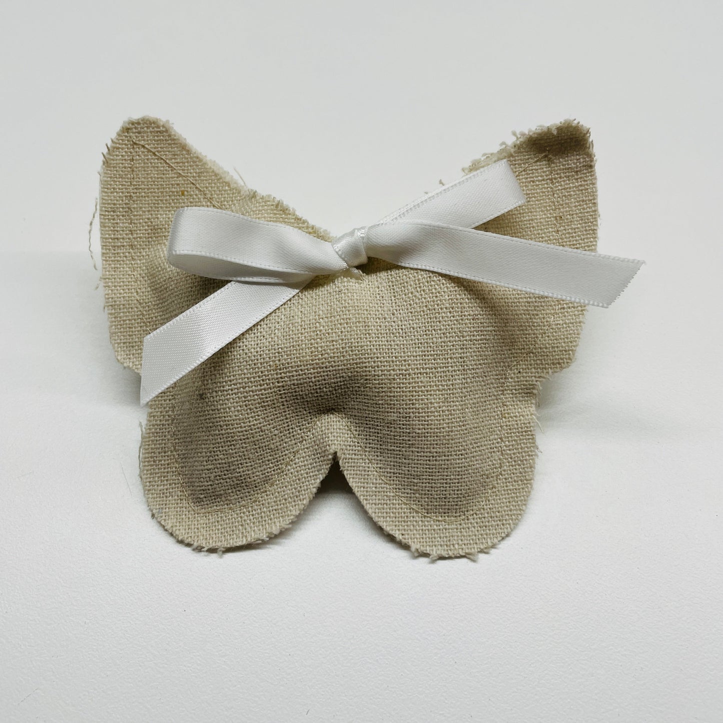 10 X BUTTERFLY BOMBONIERE POUCHES WITH RIBBON