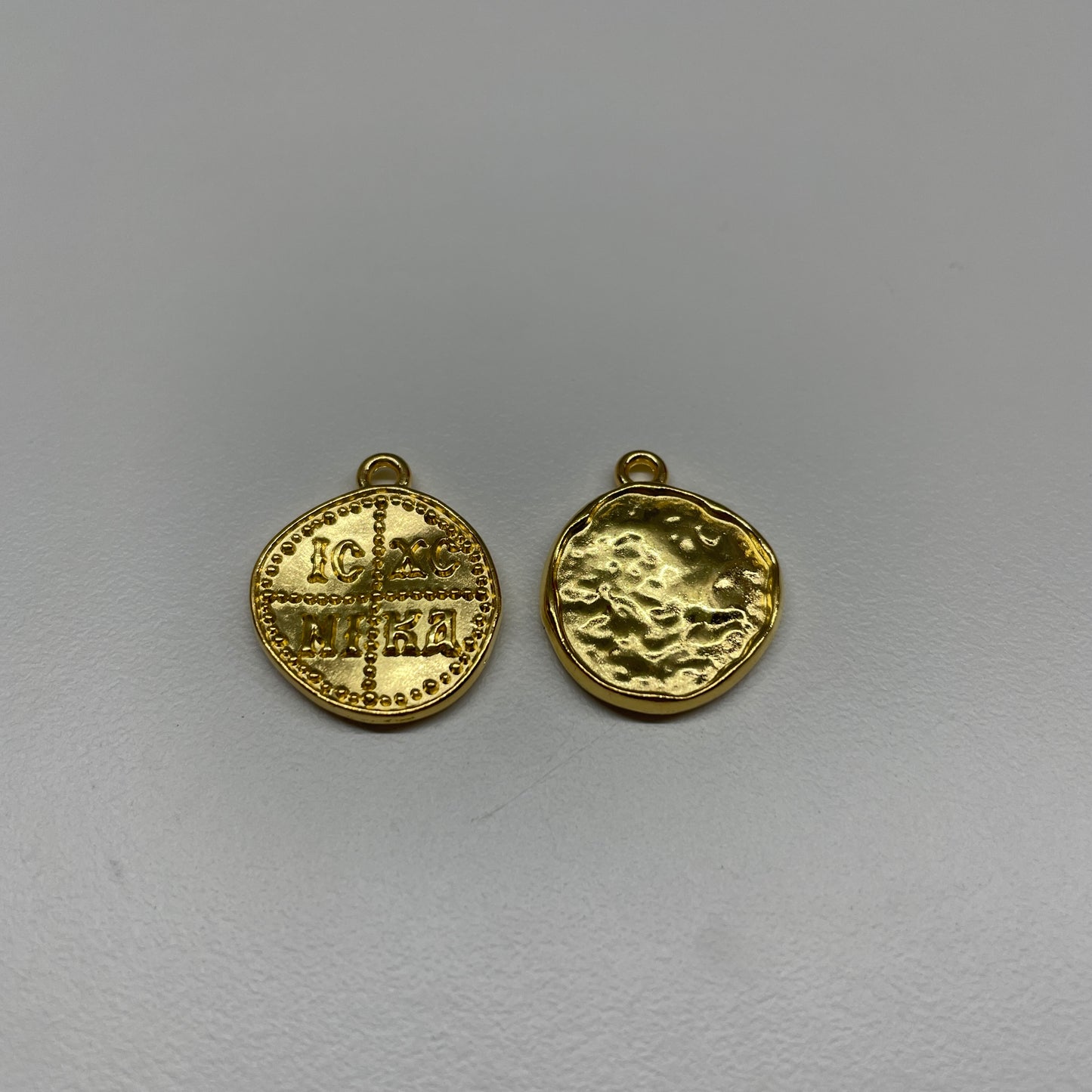 10 x NIKA GOLD CONSTANTINE COIN  BYZANCE ICXC CHARMS