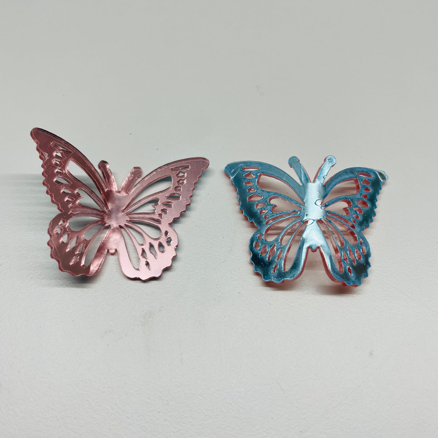 10 X ROSE GOLD ACRYLIC BUTTERFLY DECORATIONS