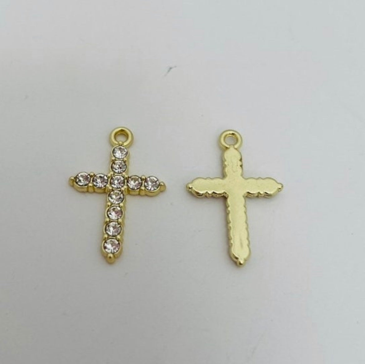 10 X DIAMANTÉ CROSS CHARMS
