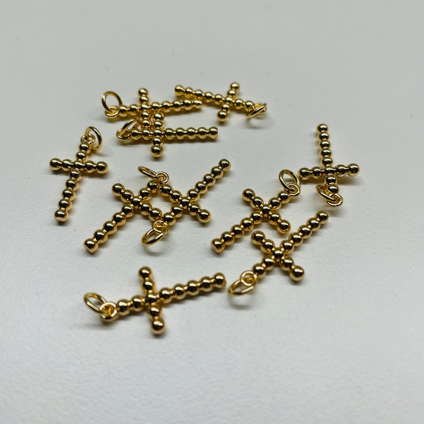 10 X BUBBLE CROSS CHARM
