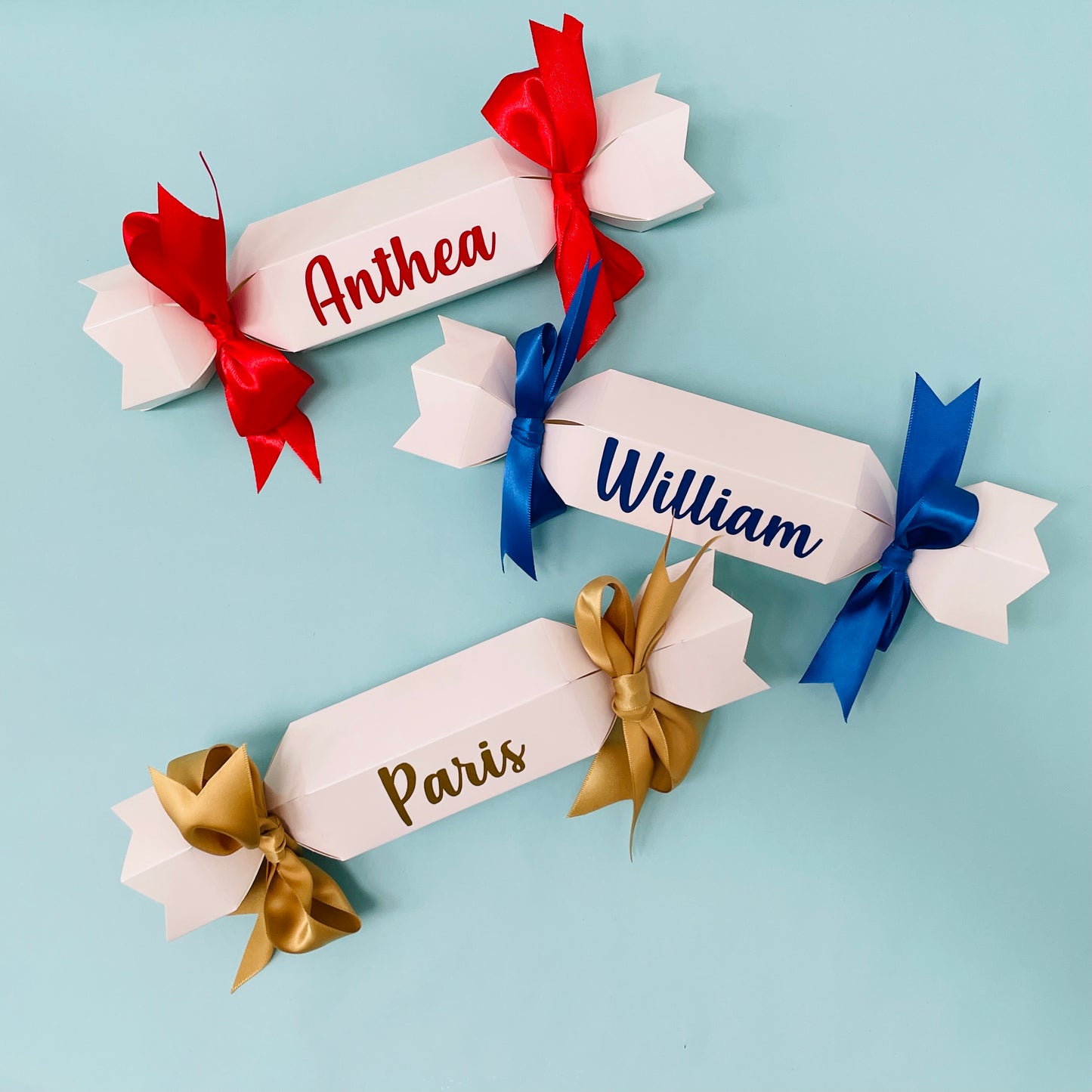 PERSONALISED CHRISTMAS CRACKERS KIT